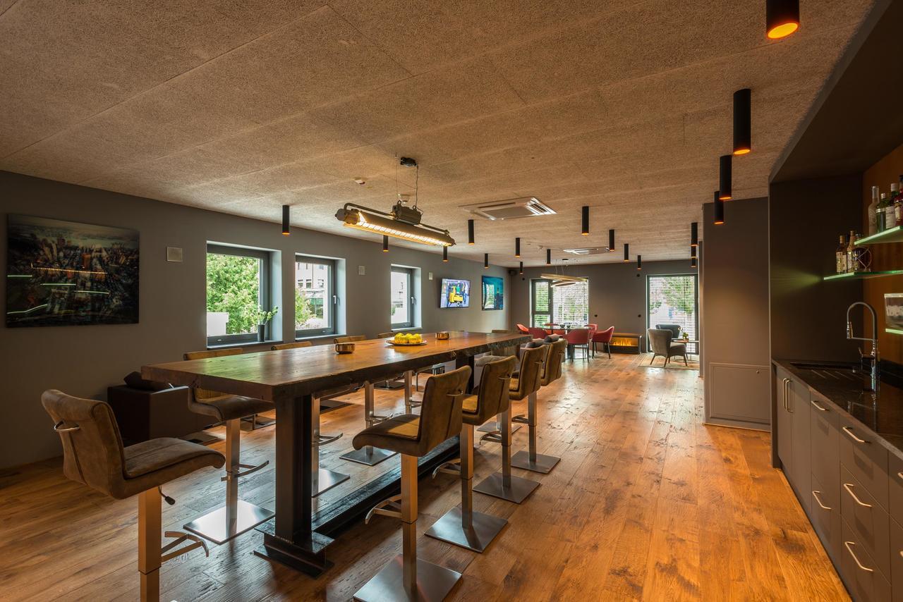 Golden Ball, Exclusive Serviced Apartments Munich Aschheim Buitenkant foto